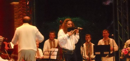 Aydın Yavaş Evrensel Müzik Merkezi